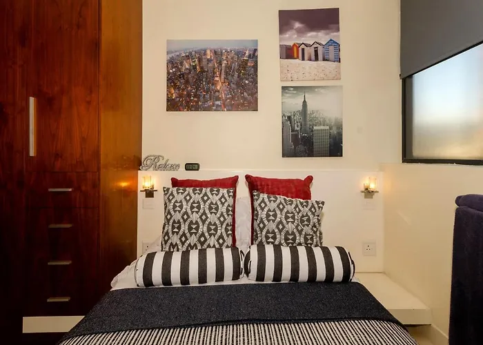 Quayside Waterfront Apartment
