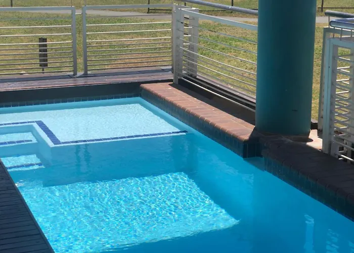 Quayside Waterfront Apartment